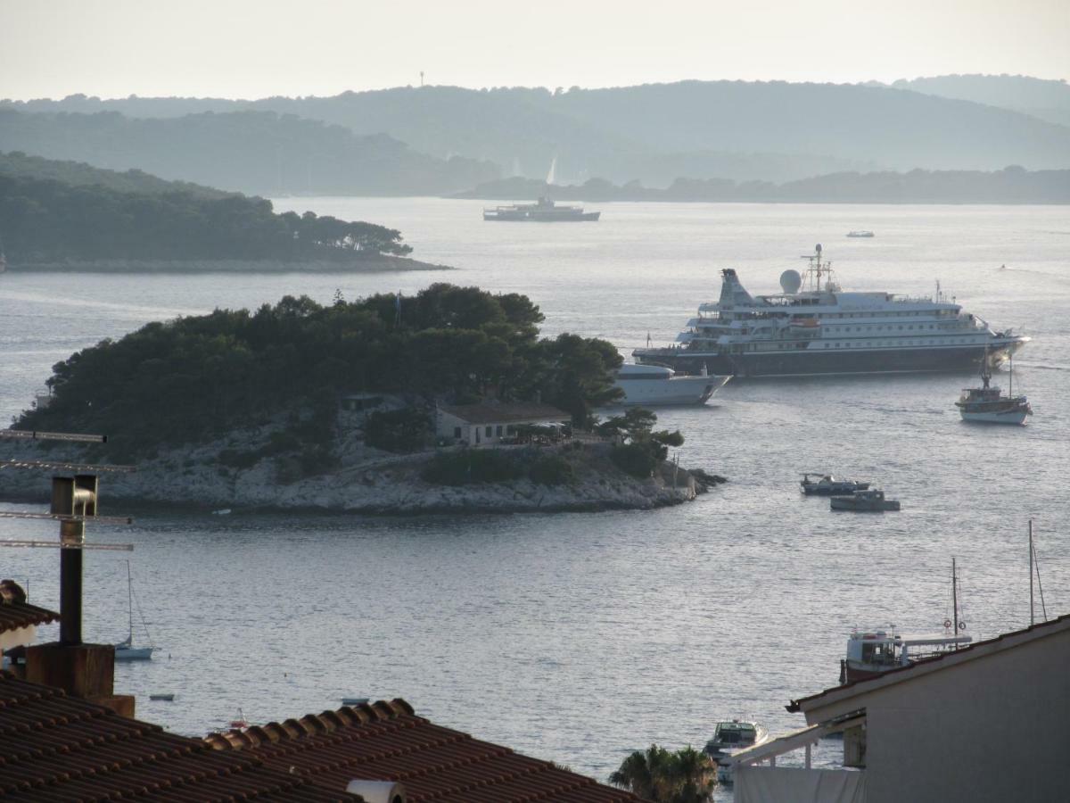 Apartman Lucy Hvar Town Exterior photo